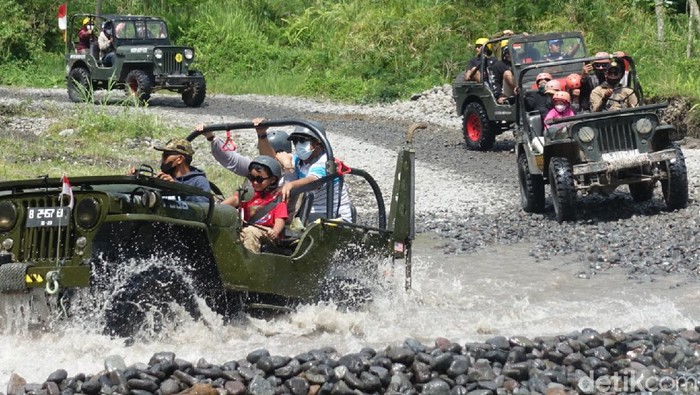 Jip Wisata Lereng Merapi