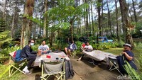 Libur Maulid Nabi pada Rabu (20/10/2021) dimanfaatkan oleh wisatawan asal Bandung Raya untuk berlibur ke kawasan wisata Lembang, Kabupaten Bandung Barat.