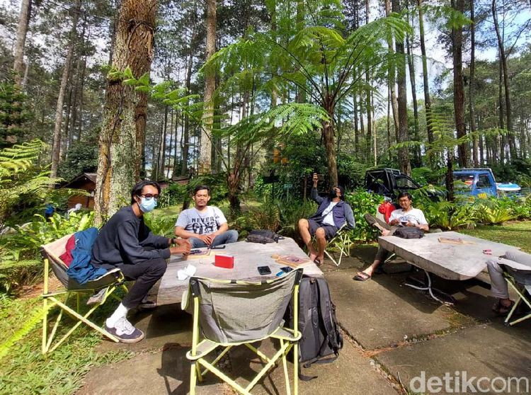 Kala Wisatawan Nikmati Sejuknya Alam Lembang Saat Libur Maulid Nabi