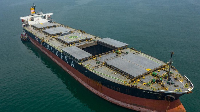 KAPAL PENGANGKUT CURAH SAMUDERA INDONESIA Kapal MV Amanah Morowali adalah kapal pengangkut barang curah terbesar yang dimiliki Samudera Indonesia. Begini penampakannya.