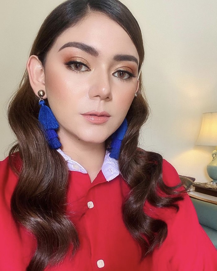 Kecenya Pose Thalita Latief saat Ngopi di Italia dan Prancis Kecenya Pose Thalita Latief saat Ngopi di Italia dan Prancis