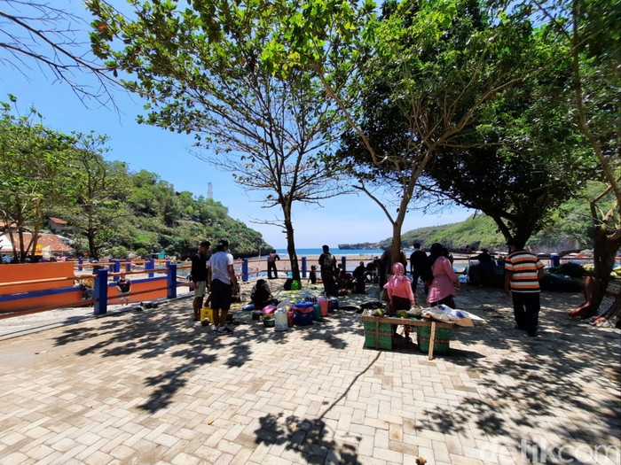Pantai Baron di Gunungkidul