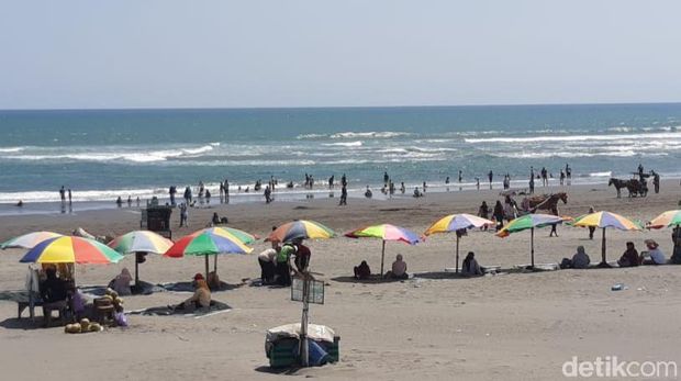 Pantai Parangtritis