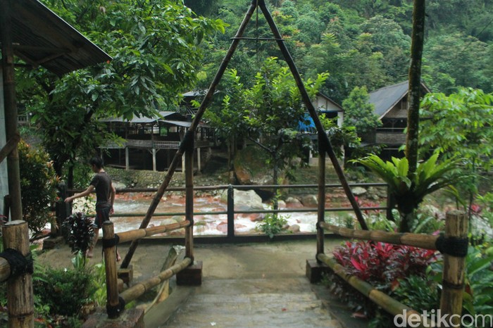 Pemandian Air Panas Ciparay