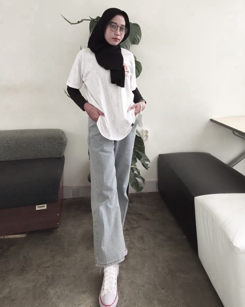 Penjual Es Boba di Kendal Ini Viral Gegara Gaya Kerennya Saat Jalan-jalan