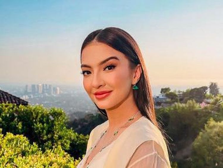 10 Pesona Raline Shah yang Selalu Cantik