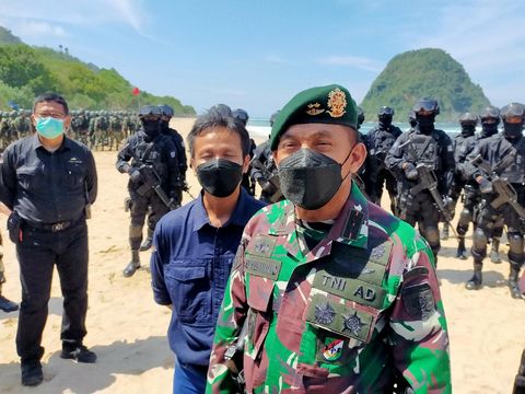 Simulasi Raider 509 Selamatkan Operator Tambang Emas Banyuwangi dari Teroris
