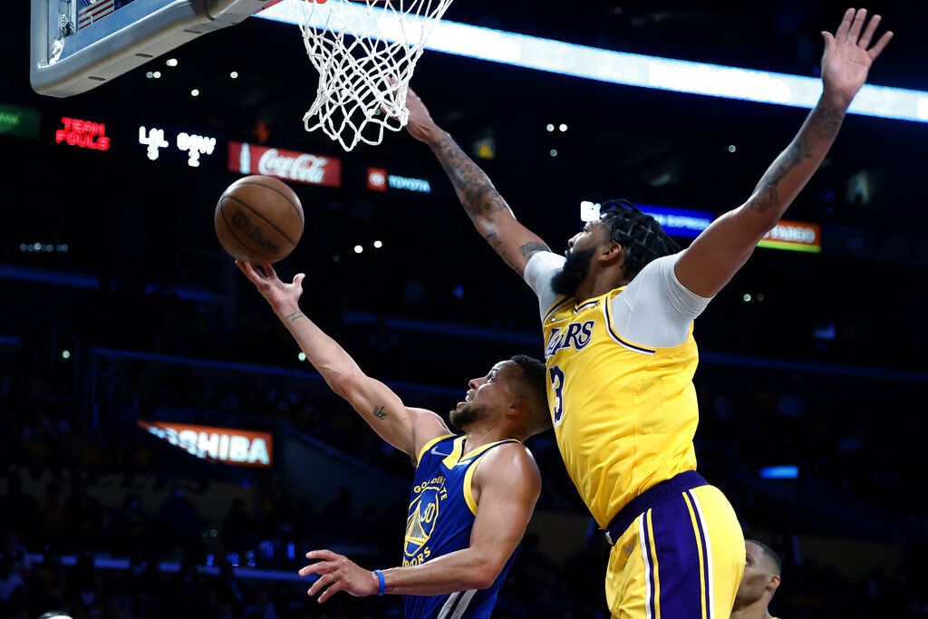 who is favored to win the nba finals