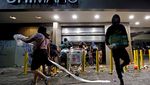 Toko Dijarah dalam Demo Anti Pemerintah di Chili