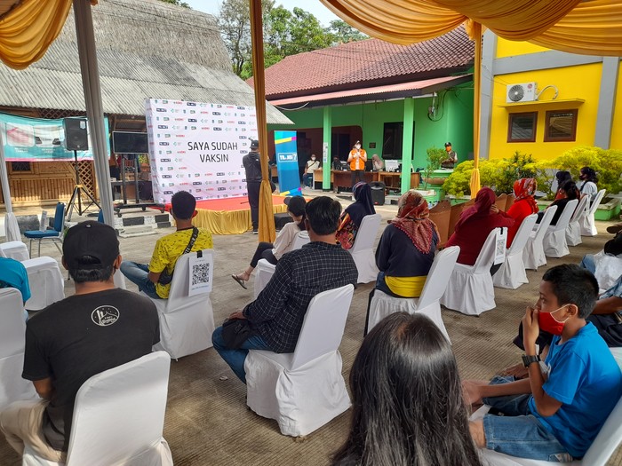 Vaksinasi Corona di Bekasi yang digelar Trans7 (Marteen-detikcom)