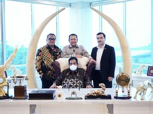 Ketua MPR Dorong Percepatan Vaksinasi COVID-19 di Purbalingga