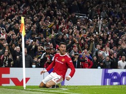 Sementara sebuah gol ke gawang Villarreal membuat Ronaldo sudah mengoleksi enam gol di Liga Champions musim ini. Ronaldo ada di peringkat ketiga. AP/Martin Rickett