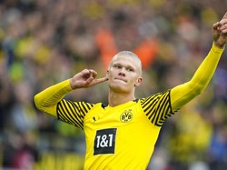 Erling Haaland juga masuk dalam daftar buruan Real Madrid. Haaland disiapkan untuk jadi suksesor Karim Benzema (AP/Martin Meissner)