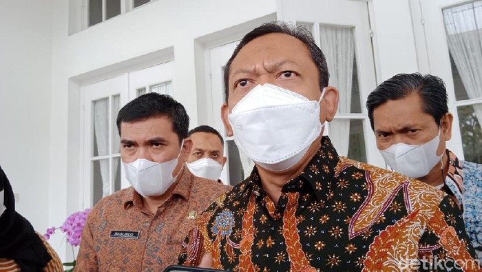 Executive GM PT Pertamina Patra Niaga Sumbagut, Asep Wicaksono, di rumah dinas Gubsu. (Ahmad Arfah/detikcom)