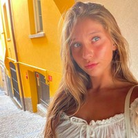 Kerabat Genie mengatakan bahwa dia tidak terkejut dengan penangkapannya. Kerabatnya itu menyebut bahwa Genie adalah wanita gila. Menurut sumber tersebut, Genie pernah menyerang kerabat lainnya. Foto: dok. Instagram/@genie.exum