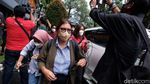 Haris Azhar-Fatia Maulidiyanti Batal Mediasi dengan Luhut Hari Ini