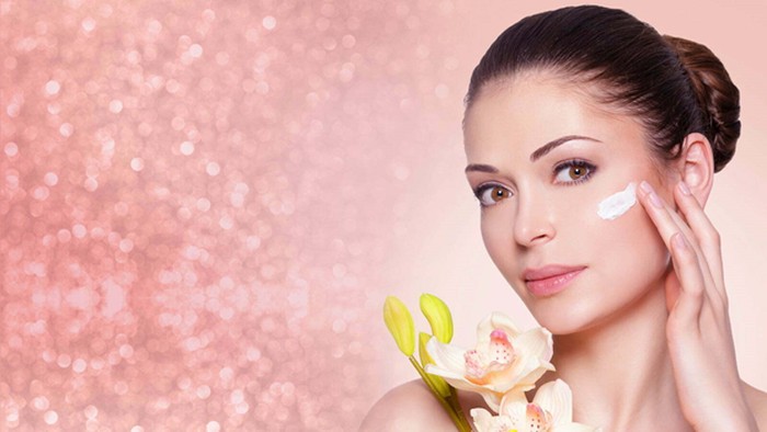 Ilustrasi Penggunaan Skin Care Ilustrasi Penggunaan Skin Care