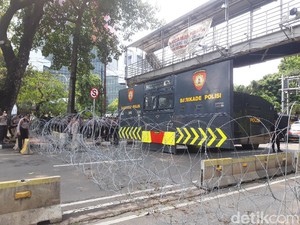 Ada Demo BEM SI, Jalan di Sekitar Monas Ditutup