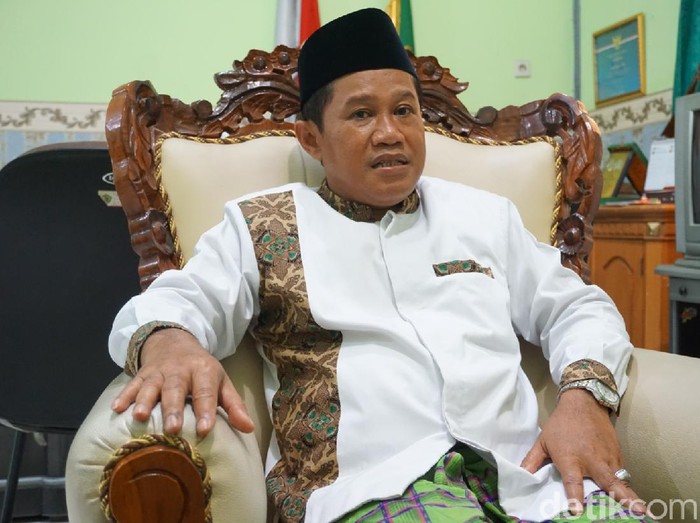 Kepala Kantor Kemenag Kabupaten Mojokerto Barozi