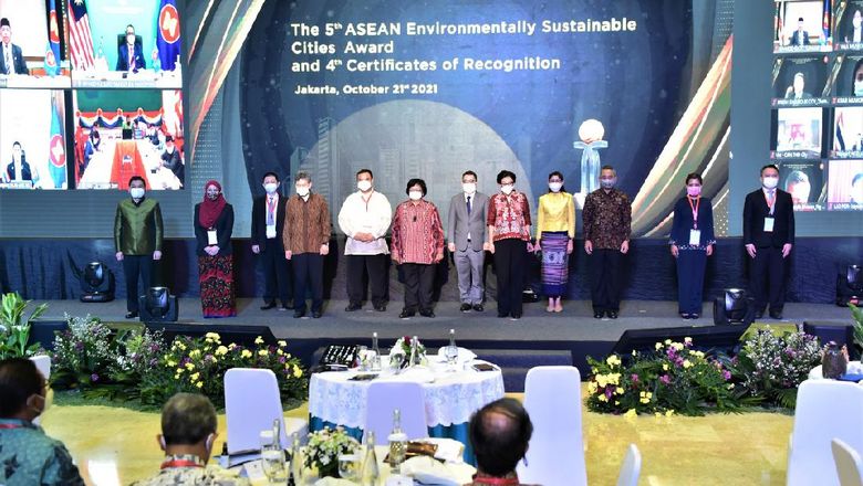 Penghargaan bertajuk “the 5th ASEAN ESC Award and the 4th Certificate of Recognition” itu merupakan salah satu program kerjasama ASEAN di bawah koordinasi ASEAN Working Group on Environmentally Sustainable Cities (AWGESC).