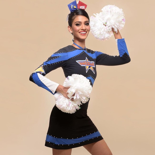 Mengenai kontroversi dari postingannya, Lavanya telah mengunggah permintaan maaf yang ditujukan pada netizen Indonesia. Namun ia tetap berusaha menjelaskan bahwa Malaysia juga punya batik. Pertama-tama aku ingin meminta maaf jika telah menyinggung siapapun untuk postingan ini. Aku sadar kata Batik berasal dari Jawa begitu juga dengan desain dan sejarahnya, tulisnya. Foto: Instagram @lavanyasivaji