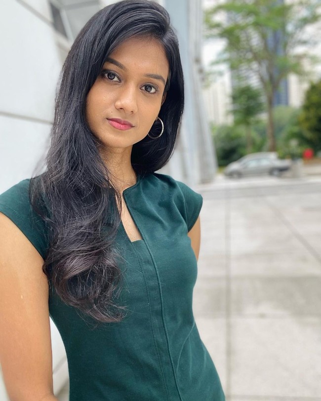 Dikatakan jika Miss World bukan ajang kecantikan pertama yang diikutinya. Sebelumnya ia pernah berpartisipasi dalam Miss Malaysia Indian Global 2019 dan menang sebagai runner-up ketiga.Foto: Instagram @lavanyasivaji