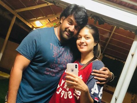 Meghana Raj dan sang kekasih.