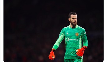 Kita terus bersama, kita tak pernah menyerah, tulis De Gea. Foto: Twitter