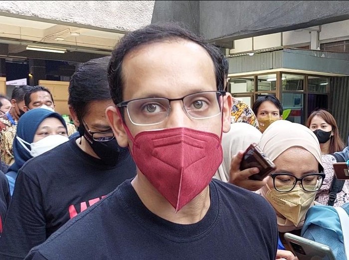 Mendikbudristek Nadiem Anwar Makarim saat di ITS