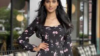 Kisruh tentang budaya batik, kembali menjadi perbincangan netizen. Setelah Miss World Malaysia, Lavanya Sivaji mengklaim bahwa kain batik berasal dari Malaysia. Foto: Instagram @lavanyasivaji
