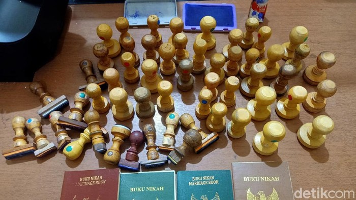 pemalsuan buku nikah