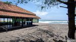 Abrasi Pantai Trisik Makin Parah, Bangunan TPI Nyaris Roboh