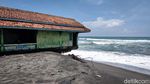 Abrasi Pantai Trisik Makin Parah, Bangunan TPI Nyaris Roboh