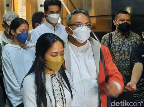 Rachel Vennya di Polda Metro Jaya (Yogi Ernes/detikcom)