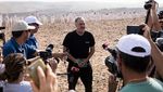 Ratusan Orang Telanjang di Gurun Israel, Ngapain?