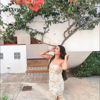 Dalam video Ria Andrews tertangkap sedang bersama Stefan William di Bali. Video kebersamaan Ria dan Stefan itu pun bahkan sampai membuat Celine Evangelista menangis. Foto: Instagram/@ria.travelwithmeri