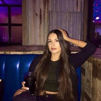 Ria Andrews sendiri merupakan seorang travel blogger dan juga YouTuber yang tinggal di Bali. Saat ini dirinya sudah berhasil mengumpulkan lebih dari 31,8 ribu pengikut di akun Instagramnya. Foto: Instagram/@ria.travelwithmeri