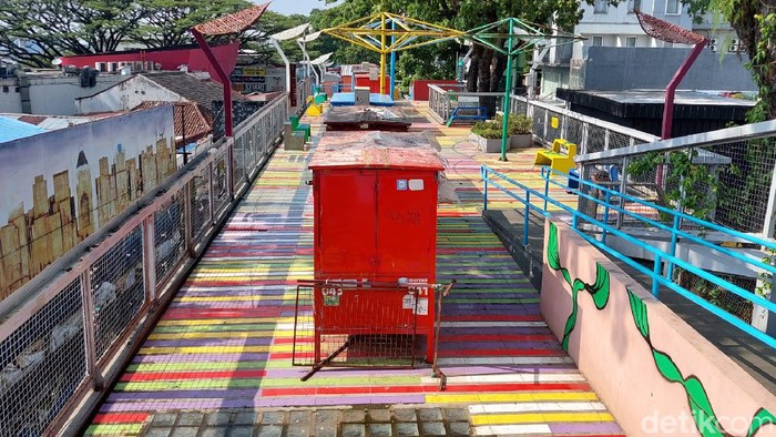 Sepinya Teras Cihampelas Bandung.