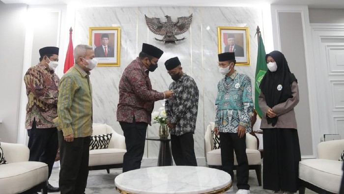 Serah terima jabatan Menag sehari (dok. Kemenag)