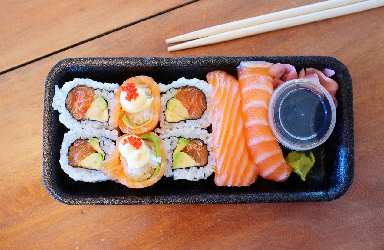 Sushi Tak Habis Dimakan? Begini Cara Aman Menyimpan Sisanya