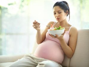 Tega! Pria Ini Beri Istrinya Makanan Hambar Saat Hamil Supaya BB Cepat Turun