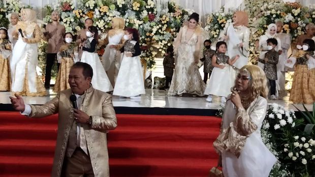 viral bupati jember bernyanyi dan berjoget tanpa masker