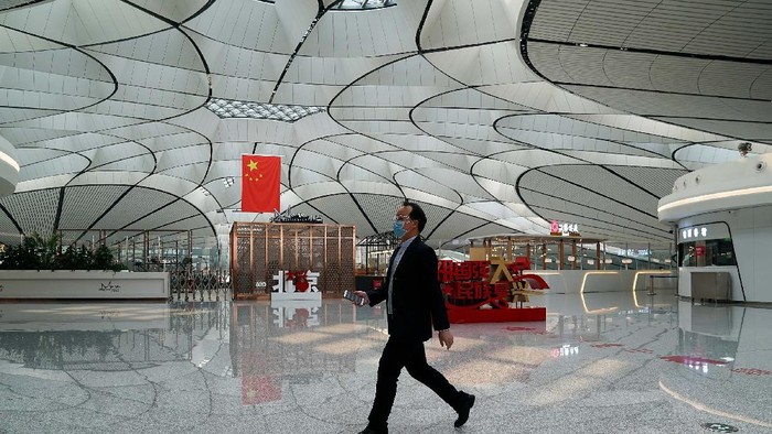 Bandara Terbaik Asia 2021 World Travel Award menobatkan Bandara Internasional Hong Kong sebagai Bandara Terbaik Asia 2021. Tidak ada bandara Indonesia yang masuk nominasi kategori itu.