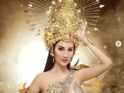 8 Gaya Bella Aprilia Jadi Dewi Kesuburan di Miss Intercontinental 2021