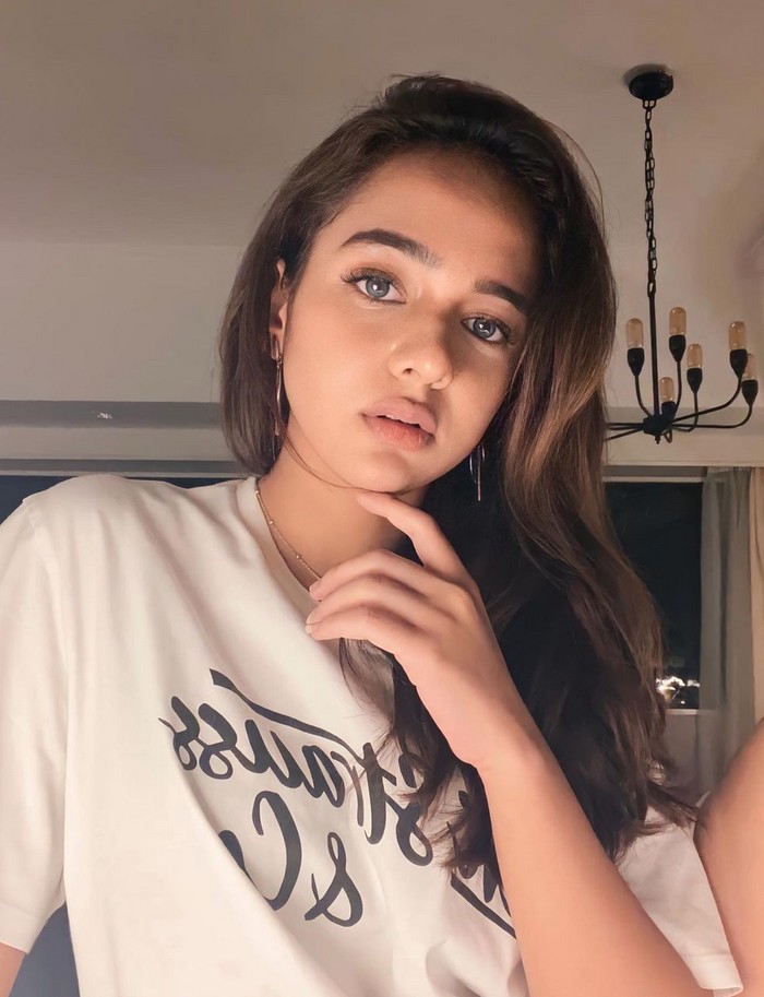 Dianda Sabrina Dianda Sabrina