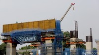 Seperti diketahui, proyek kereta cepat Jakarta-Bandung dieksekusi sejak 2016 setelah Presiden Joko Widodo meresmikan groundbreaking proyek tersebut serta pengembangan Sentra Ekonomi Koridor Jakarta-Bandung di Perkebunan Mandalawangi Maswati, Cikalong Wetan, Kabupaten Bandung Barat, Kamis 21 Januari 2016.