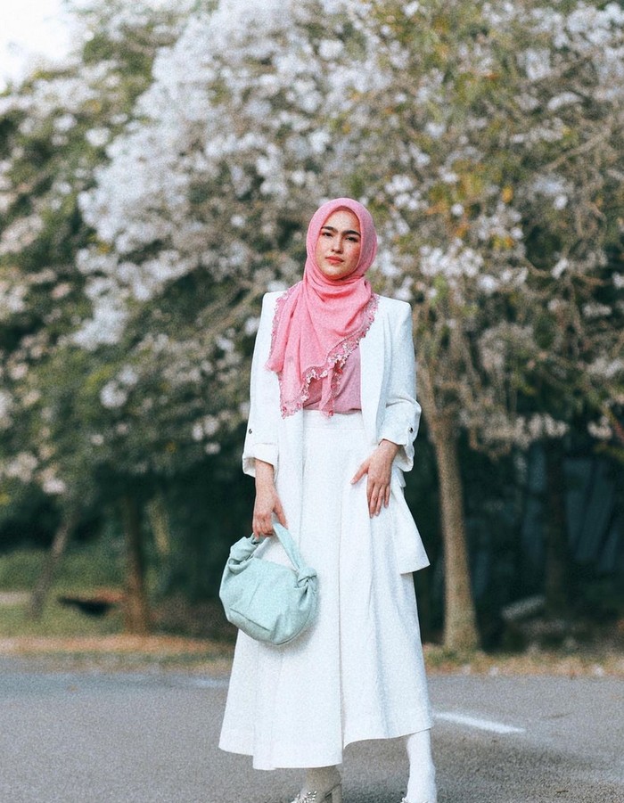 Elfira Loy