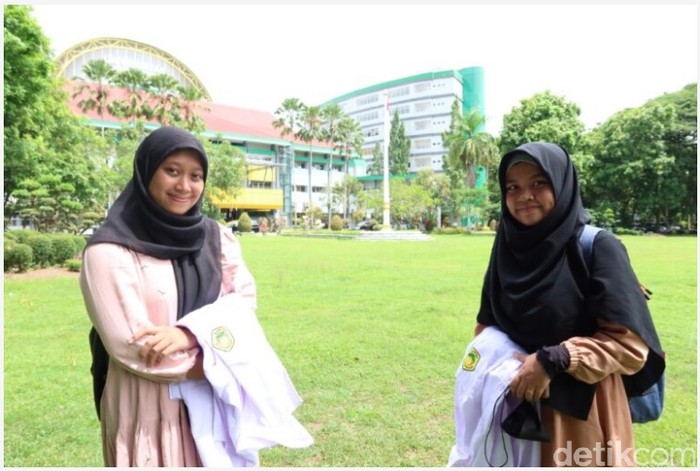 Mahasiswa Unej