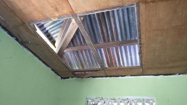 Masjid Miftahul Khaer di Dusun Benteng Pancasila, Desa Bontona Saluk, Kecamatan Bontomatene, Selayar kondisinya meprihatinkan usai 20 tahun tak direnovasi. (dok. Istimewa)