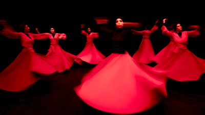 Mistis! Tarian Sufi Dibawakan Perempuan Iran